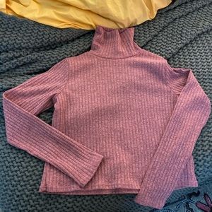 Free people crop turtle neck excellent condition!